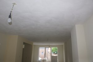 Schuurwerkplafond, spachtelputz in kleur